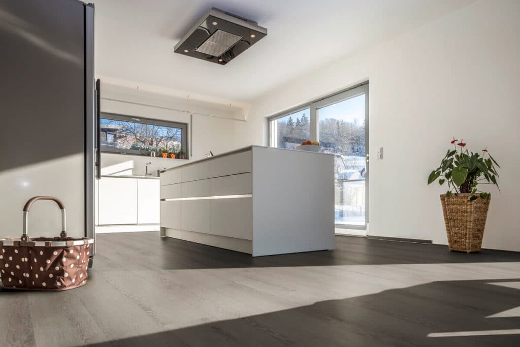 Bild eines pflegeleichten und vielseitigen Vinylbodens aus Inwil